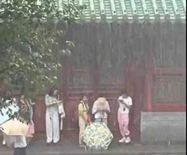 Shaolin Temple Denies Shelter Amid Heavy Rain: A Deep Disappointment☔