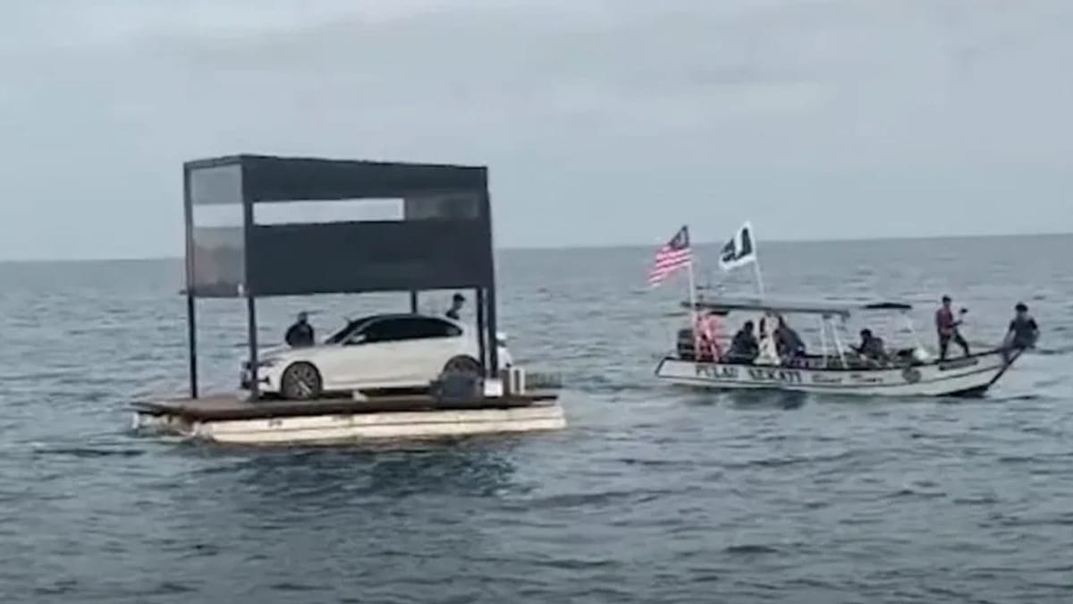 Illegal Filming at Sea: Influencer and 11 Others Detained