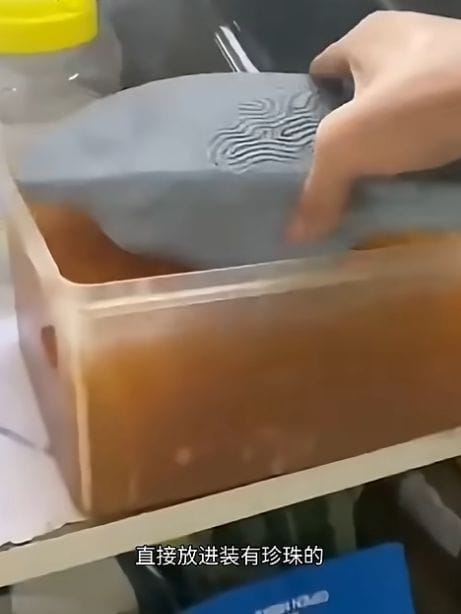 Milk Tea Scandal: Fake "Gong Cha" Store in Guangdong Exposed