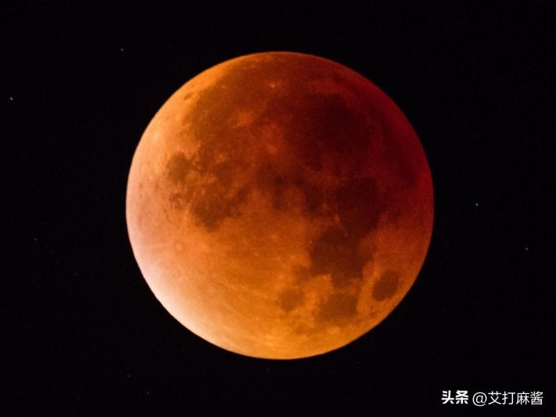 Why Does the Moon Turn Red? Tonight’s "Blood Moon" Explained 🔴