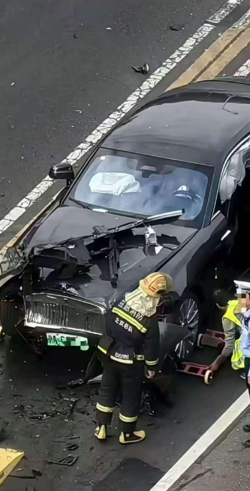 Famous Car Reviewer Chen Zhen Reportedly Involved in Serious Traffic Accident in Beijing