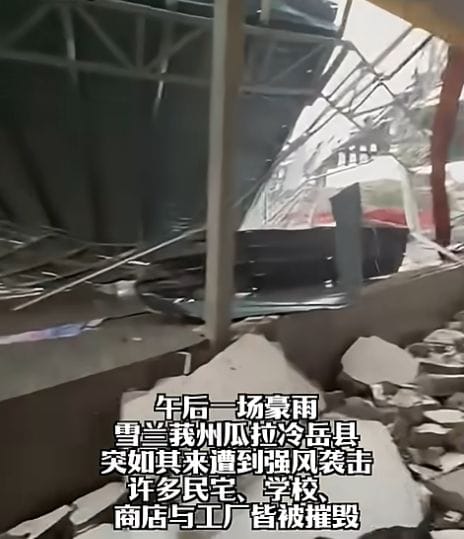 Powerful Storm Hits Kuala Langat, Selangor