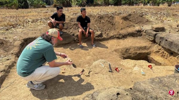 New Archaeological Find Pushes Back Human Habitation in Indonesia to Over a Million Years Ago 🛠️🗿