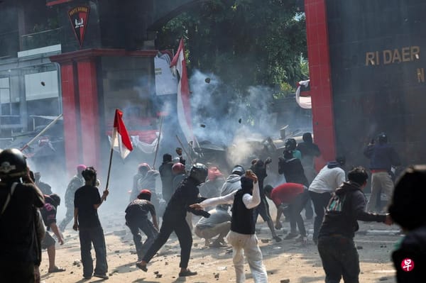 Singaporeans in Jakarta Assess Situation Amidst Protests