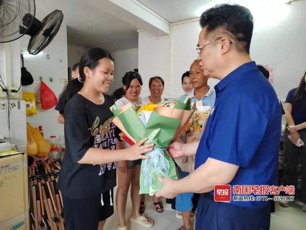 She Did It — From Market Stall to Medical School!