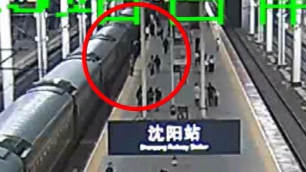 Girl Falls into Platform Gap, Train Captain Heroically Rescues Her